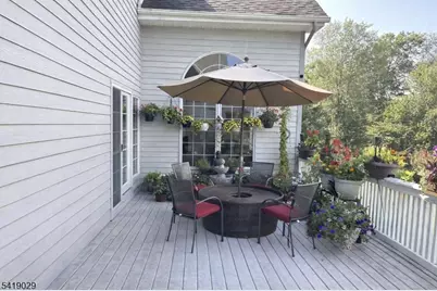 104 Darren Dr, Bernards Township, NJ 07920 - Photo 9