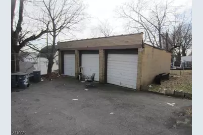 150-52 Hillside Ter, Irvington, NJ 07111 - Photo 23