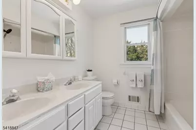 3 Stagecoach Way, Hillsborough Township, NJ 08844 - Photo 25