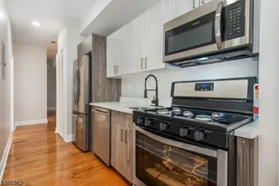 26 Washington St, Montclair, NJ 07042 - Photo 25