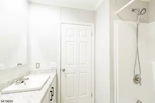 4 Oakdale Village Dr, South Brunswick Township, NJ 08902 - Photo 15