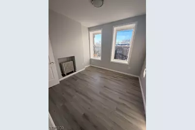 17 Teaneck Rd #2A, Ridgefield, NJ 07660 - Photo 1