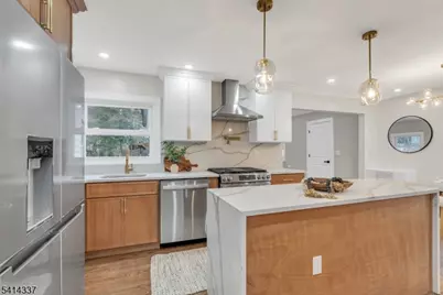 326 Saint Cloud Ave, West Orange Township, NJ 07052 - Photo 9