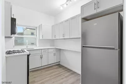 5 Elm St #3, Newark, NJ 07102 - Photo 7