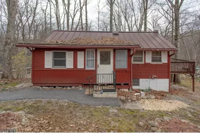 13 Glenwood Ln, Vernon, NJ 07461 - Photo 1
