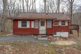 13 Glenwood Ln, Vernon, NJ 07461 - Photo 1