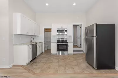 129 Main St #3, Bloomingdale, NJ 07403 - Photo 1