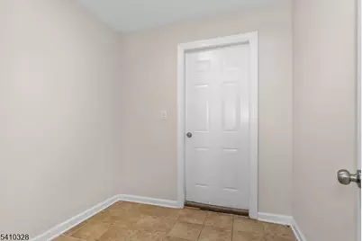129 Main St #3, Bloomingdale, NJ 07403 - Photo 3