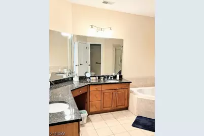 14 Fehervari Ct, Franklin Township, NJ 08873 - Photo 19