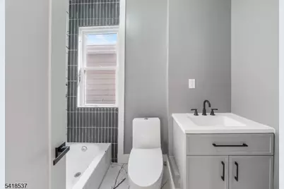 41 New St, Jersey City, NJ 07305 - Photo 11