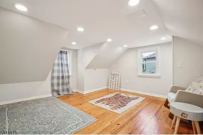 517 Ashwood Rd, Springfield, NJ 07081 - Photo 9