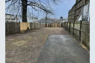 448 Stuyvesant Ave, Irvington, NJ 07111 - Photo 3