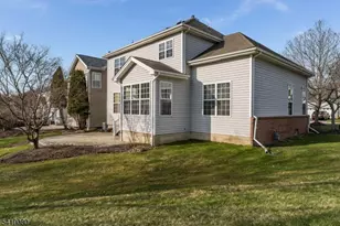 44 Colts Ln, Raritan Township, NJ 08822 - Photo 31