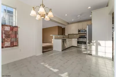 44 Colts Ln, Raritan Township, NJ 08822 - Photo 11