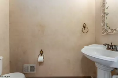 44 Colts Ln, Raritan Township, NJ 08822 - Photo 13