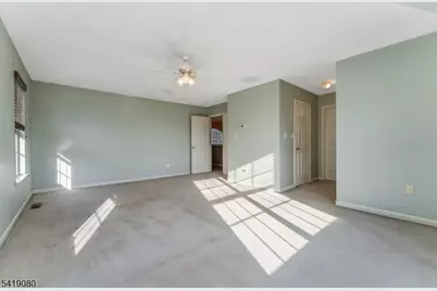 44 Colts Ln, Raritan Township, NJ 08822 - Photo 15