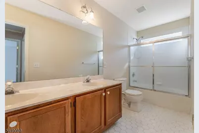 44 Colts Ln, Raritan Township, NJ 08822 - Photo 23