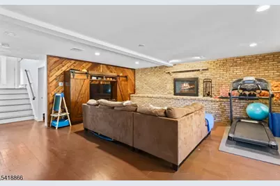 15 Wanda Ct, Clifton, NJ 07014 - Photo 7