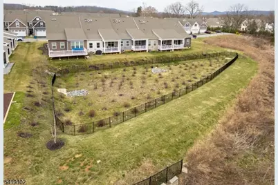 18 Sparrowhawk St, Washington Township, NJ 07882 - Photo 3