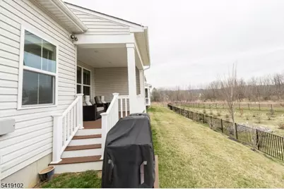 18 Sparrowhawk St, Washington Township, NJ 07882 - Photo 5