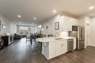 18 Sparrowhawk St, Washington Township, NJ 07882 - Photo 9