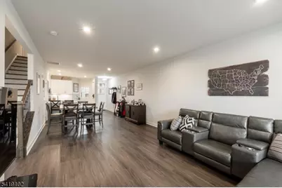 18 Sparrowhawk St, Washington Township, NJ 07882 - Photo 11