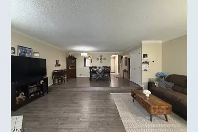 227 English Pl, Bernards Township, NJ 07920 - Photo 11