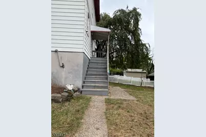 275 Grove St #3, Montclair, NJ 07042 - Photo 5