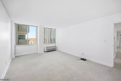 300 Winston Dr-C0807, Cliffside Park, NJ 07010 - Photo 9