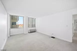 300 Winston Dr-C0807, Cliffside Park, NJ 07010 - Photo 9