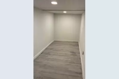 10 Mary St, Paterson, NJ 07503 - Photo 9