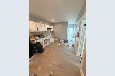 97 N 4th St #2A, Paterson, NJ 07522 - Photo 3