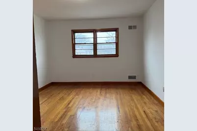 183 Laurel Ave, Union Township, NJ 07083 - Photo 11