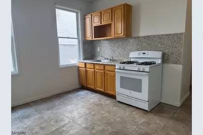 714 S 12th St, Newark, NJ 07103 - Photo 7