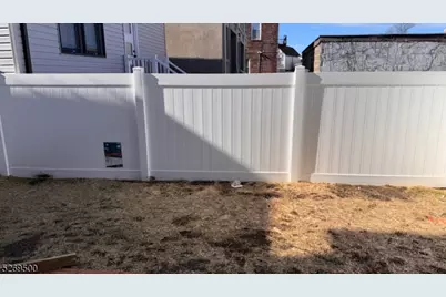 560 N 11th St, Newark, NJ 07107 - Photo 15