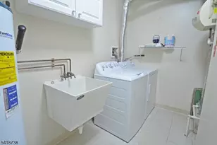 37 Park Edge, Berkeley Heights Township, NJ 07922 - Photo 19