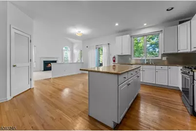 2 Seminole Rd, Montgomery Township, NJ 08558 - Photo 15