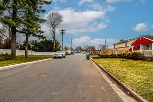 15 N Riverview Ave, Edison, NJ 08817 - Photo 7