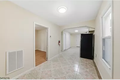 216 Delaware St, Elizabeth, NJ 07206 - Photo 3