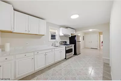 216 Delaware St, Elizabeth, NJ 07206 - Photo 7