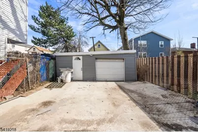 216 Delaware St, Elizabeth, NJ 07206 - Photo 17