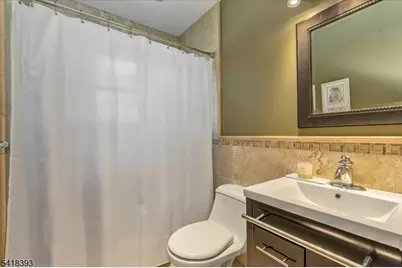 10 Tulip Ct, Kenilworth, NJ 07033 - Photo 21