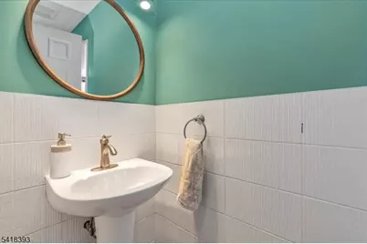 10 Tulip Ct, Kenilworth, NJ 07033 - Photo 13