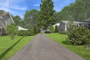 105 Hillside Terrace, Lebanon Township, NJ 07830 - Photo 3