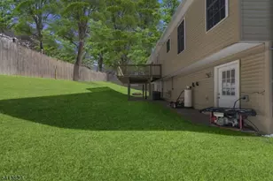 105 Hillside Terrace, Lebanon Township, NJ 07830 - Photo 31