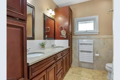 20 Forest Ave, Hawthorne, NJ 07506 - Photo 7