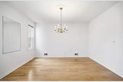 118 Cambridge Dr, Nutley, NJ 07110 - Photo 15