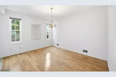 118 Cambridge Dr, Nutley, NJ 07110 - Photo 17