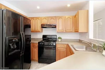 413 Boulder Ridge Dr, Randolph Township, NJ 07869 - Photo 7