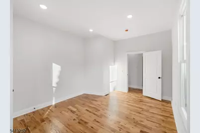 1044 Woodland Ave, Union Township, NJ 07083 - Photo 21